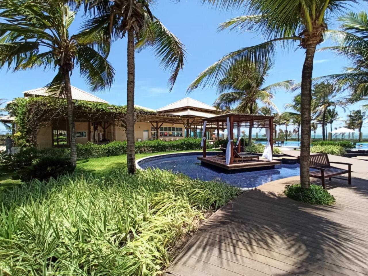 Golf 1 Km Beach Parck Акирас Экстерьер фото